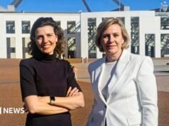 Deputados independentes lançam novo partido centrista australiano