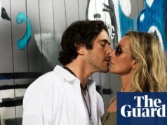 Jack Savoretti e Jemma Powell relembram: ‘Quando ela entrou eu pensei: “Aí está você. A mãe dos meus filhos”‘