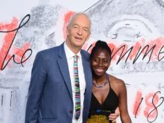 A esposa de Jon Snow diz que sentiu que as pessoas o ‘acabaram’ após o diagnóstico de demência