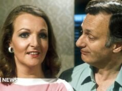 Obituário de Dame Penelope Keith: a estrela engraçada e formidável de The Good Life