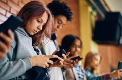 Canadá propõe proibição de redes sociais para menores de 16 anos