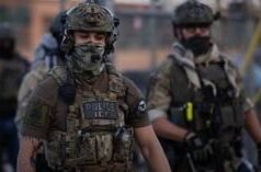 Juiz bloqueia taxa de visto de trabalhador estrangeiro de US$ 100 mil cobrada por Trump