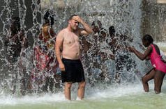 Político francês culpa EUA por onda de calor mortal