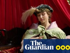 Crítica maluca – Callum Scott Howells brilha como um aristocrata extravagante em uma brincadeira de período hedonista