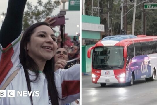 Seleção iraniana de futebol da Copa do Mundo chega ao México em meio a disputa de vistos dos EUA