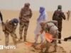 Quase 50 pessoas morrem de sede no deserto do Saara após caminhão quebrar
