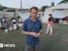 BBC no estádio de beisebol da Venezuela abrigando sobreviventes do terremoto