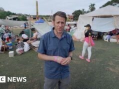 BBC no estádio de beisebol da Venezuela abrigando sobreviventes do terremoto