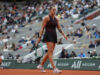 Sabalenka diz que ‘só quero largar o tênis’ após eliminação no Aberto da França