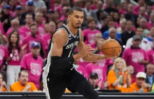 NBA proíbe dois torcedores para sempre após um deles entrar em quadra no jogo 1 das finais