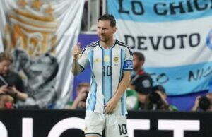 Messi faz seu primeiro hat-trick na Copa do Mundo na vitória da Argentina sobre a Argélia