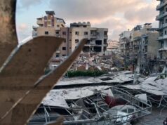 Guerra da Ásia Ocidental AO VIVO: Militares de Israel dizem que projéteis interceptados do Líbano