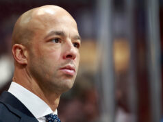 Malhotra conquistou a confiança de Canucks ao treinar em altos e baixos