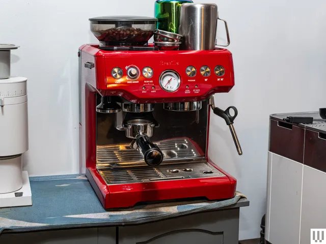 Breville2520Barista2520Express2520IRL2520SOURCe2520Julian2520Chokkattu.png