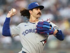 Blue Jays restabelece RHP Dylan Stop, começará terça-feira contra Phillies