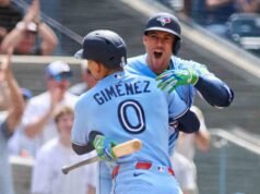 Blue Jays garante vitória na série sobre Orioles atrás de um rali decisivo na sexta entrada