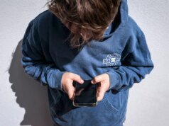 Estes são os países que estão se movendo para proibir as mídias sociais para crianças