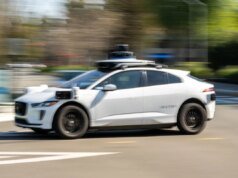 Waymo faz recall de quase 4.000 robotáxis para impedi-los de entrar em zonas de construção de rodovias