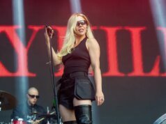 Becky Hill vaiada e multidão vai embora depois de ‘pior ideia de um competition’