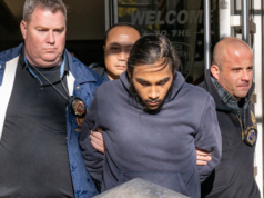 Juiz condena aluno do último ano do ensino médio de Nova York que incendiou morador de rua no metrô