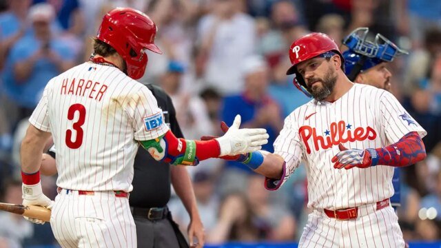 Kyle-Schwarber-Bryce-Harper.jpeg