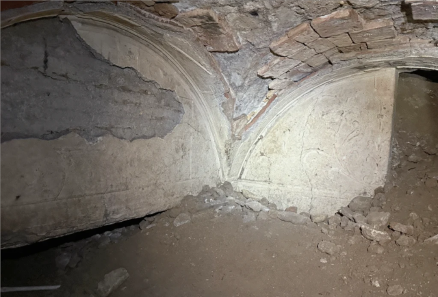 Liceo-Cavour-Roman-Domus-Arch.png