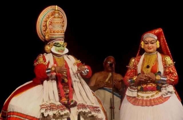 Madambi20singing20for20Kalamandalam20Gopi20with20Shanmukha20Das.jpg