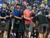 Gaitas de foles e kilts inundam o estádio enquanto os torcedores da Escócia transformam o jogo dos Marlins em festa