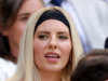 A estrela da BBC Radio 1, Mollie King, correu para o pronto-socorro depois de desmaiar no banheiro às 4 da manhã