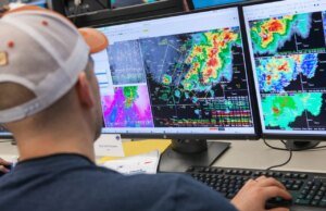 Os fundos de hedge estão contratando cientistas climáticos para lucrar com riscos climáticos extremos