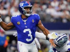 Russell Wilson diz ‘obrigado, futebol’ em vídeo nas redes sociais