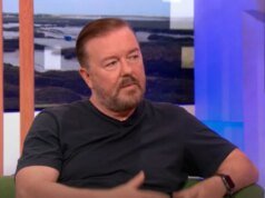 O novo programa de Ricky Gervais na Netflix está sendo destruído pelos fãs e eles estão certos
