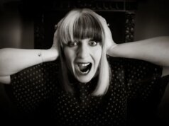Yvette Fielding: ‘Recusei-me a deixar um ataque fantasma me vencer’