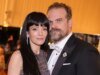 David Harbour diz que o álbum de Lily Allen ‘não foi minha experiência’ de rompimento de casamento