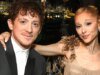 Ariana Grande e Ethan Slater ‘separaram-se há vários meses’ após 3 anos de namoro