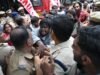 SFI condena ação policial contra estudantes que protestam contra NEET