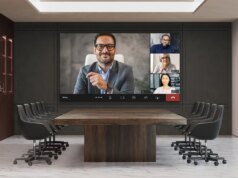 A nova tela de 135 polegadas da Sony é basicamente um excesso de sala de reuniões em sua melhor forma