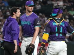 Soroka, do Diamondbacks, sai com aparente lesão na perna contra o Twins