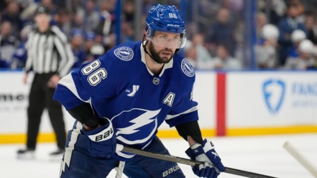 Tampa-Bay-Lightning-right-wing-Nikita-Kucherov.jpg
