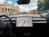 A atualização do Tesla FSD adiciona uma nova caixa de diálogo que visualiza o plano de estacionamento do seu carro