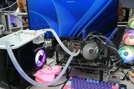 TrashBench-ice-machine-GPU-cooler.jpg