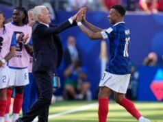 Kylian Mbappé anima a França com dois gols na vitória sobre o Senegal