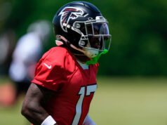 Promotores retiram acusações de contravenção contra o ramo Zachariah dos Falcons