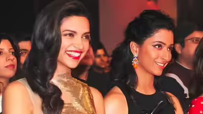 aneesha-deepika.jpg