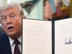 Juiz bloqueia ordem executiva de Trump sobre votação por correspondência