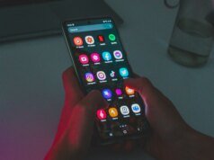 O hábito de navegar nas redes sociais é mais prejudicial do que você pensa, especialmente para os adolescentes