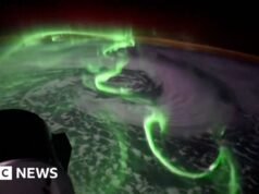 Assistir: Timelapse da Southern Lights filmado do espaço