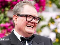 Alan Carr não os quer, não é? Conteúdo do castelo do comediante será vendido