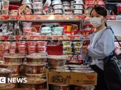Japão aumenta taxa de juros para o nível mais alto desde 1995