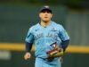 Blue Jays reintegra Daulton Varsho de IL, guia Shane Bieber para começar na segunda-feira